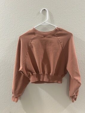 NIA Women's Cropped Crewneck Sweatshirt